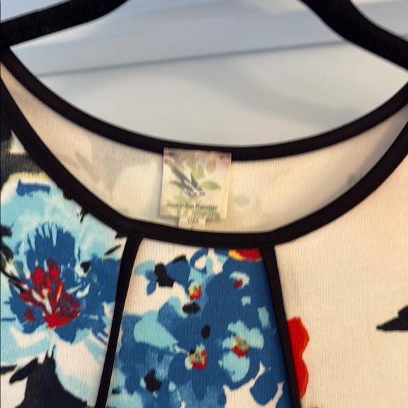 Floral Sleeveless Weston Wear top. Size small - Picture 2 of 7
